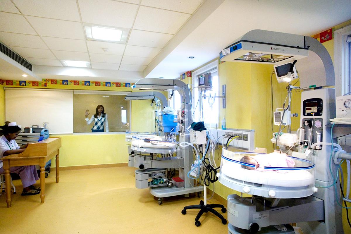 Best Gynecologists & Maternity Hospitals in Delhi -Fortis La Femme