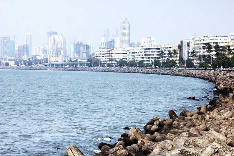 Marine Drive - Places to Visit in Mumbai at night