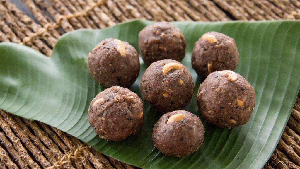 Ragi Ladoo Recipe